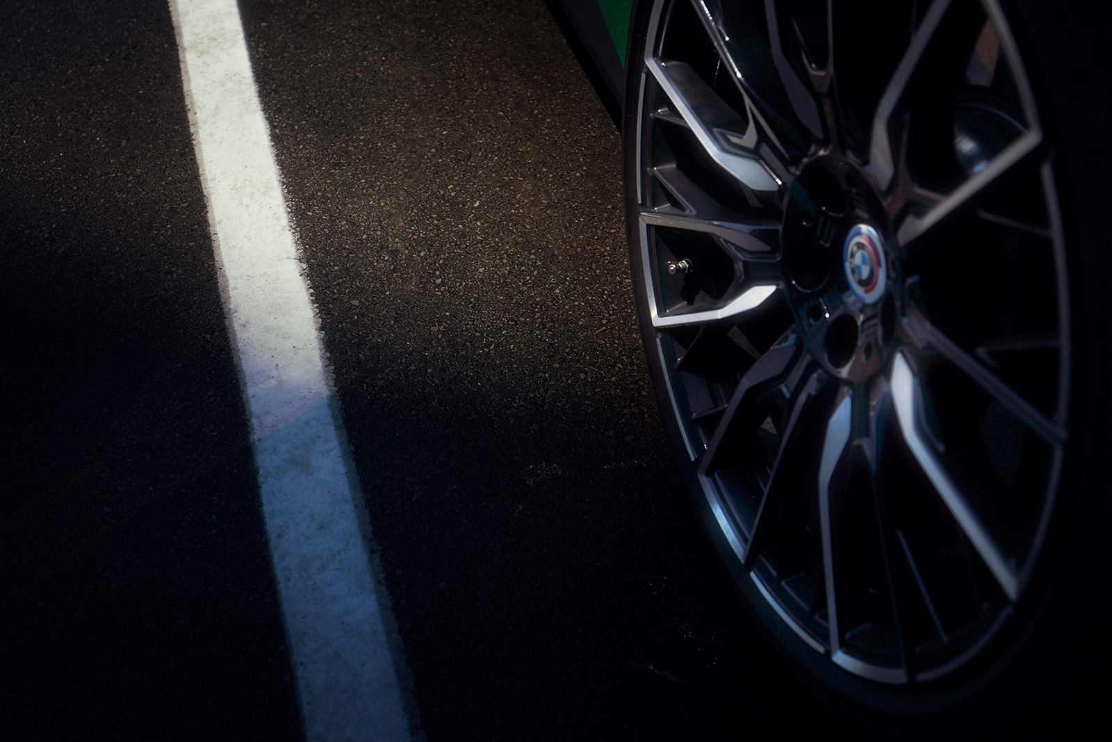 Daniel_Pelka_BMW_Mi4_5